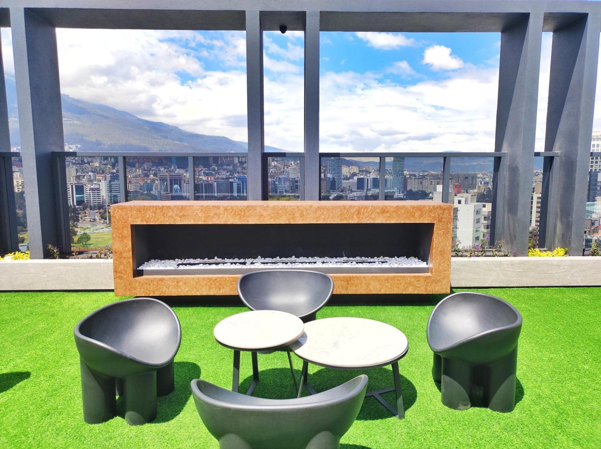 Republica Del Salvador Coliving Ecuador Xoe Apartment Quito Bagian luar foto
