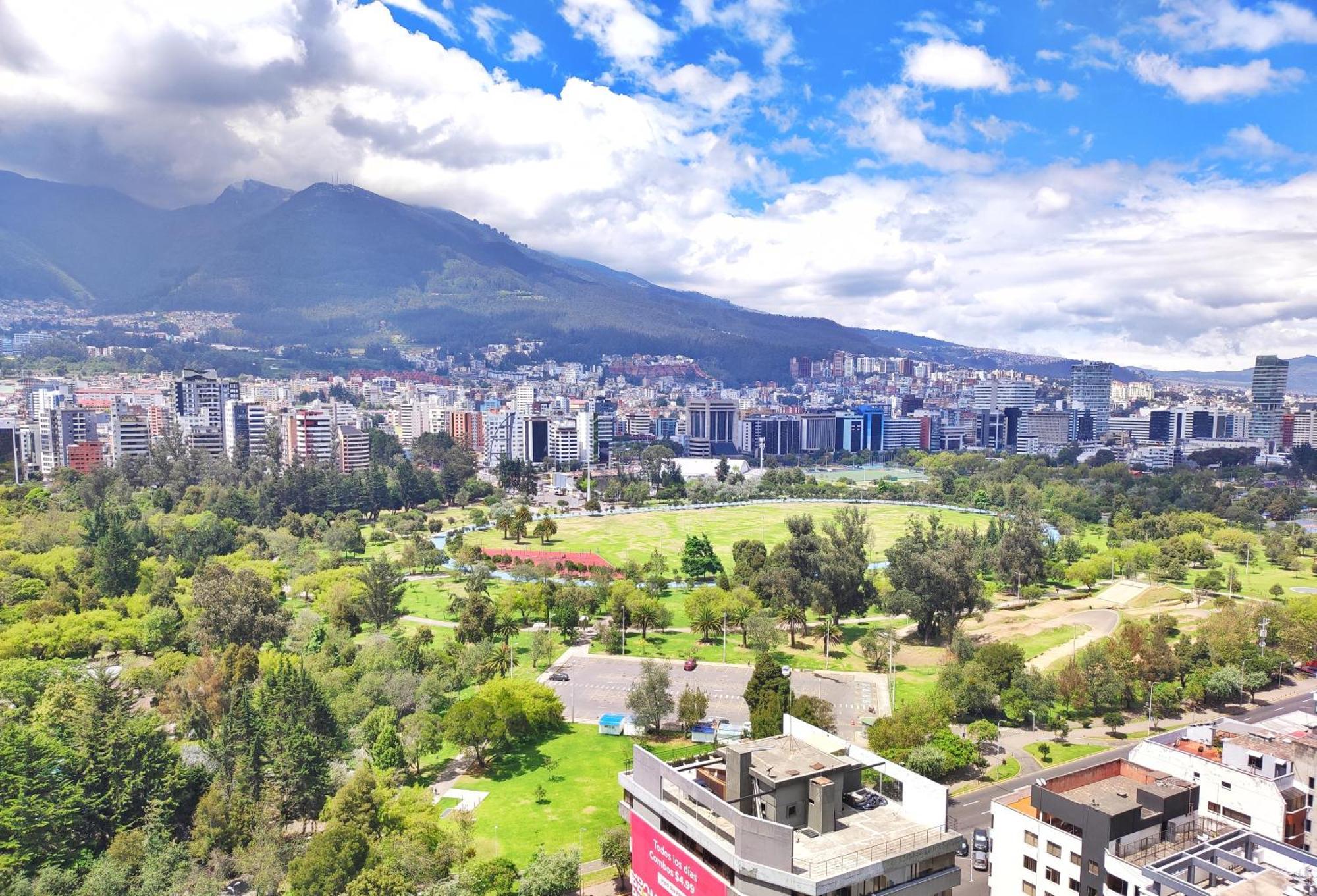 Republica Del Salvador Coliving Ecuador Xoe Apartment Quito Bagian luar foto