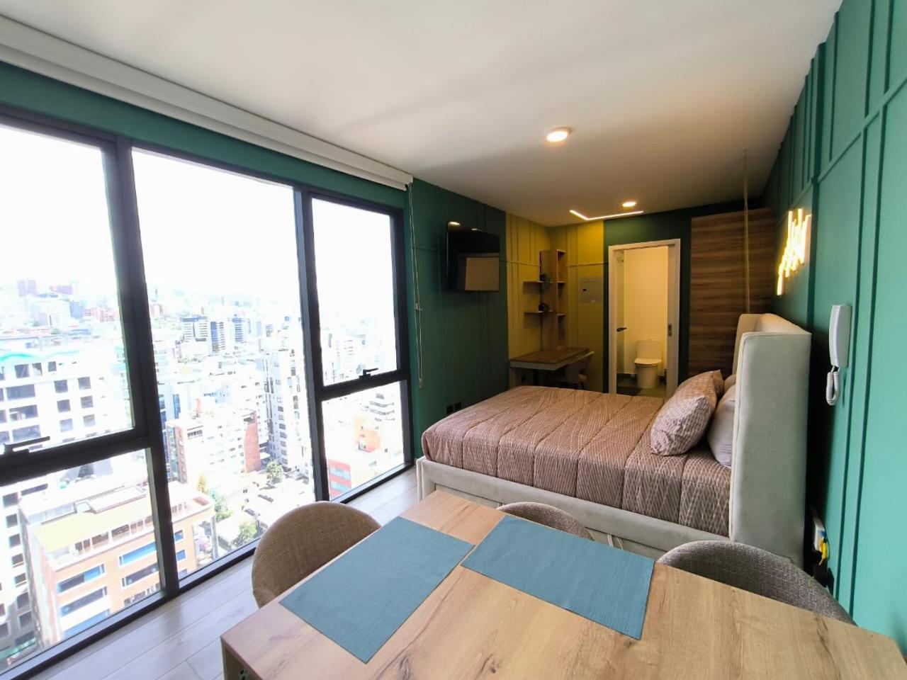 Republica Del Salvador Coliving Ecuador Xoe Apartment Quito Bagian luar foto
