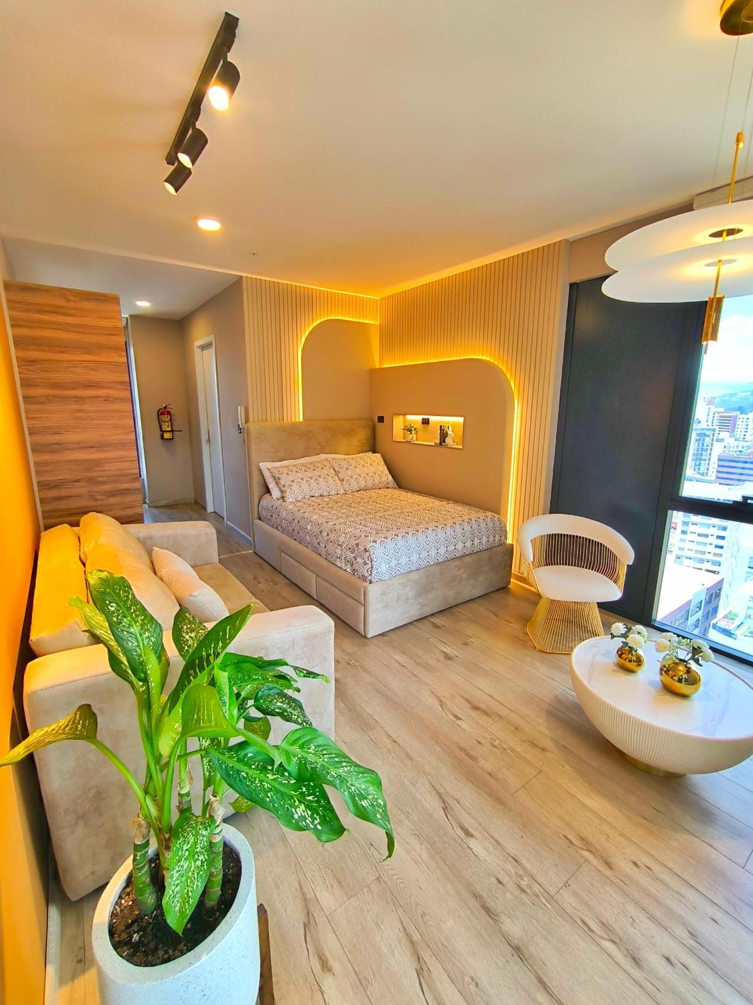 Republica Del Salvador Coliving Ecuador Xoe Apartment Quito Bagian luar foto